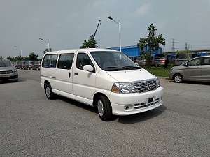 金杯牌SY5031XSCL-H2S1BG9型伤残运送车